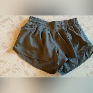 Hotty hot Lululemon short